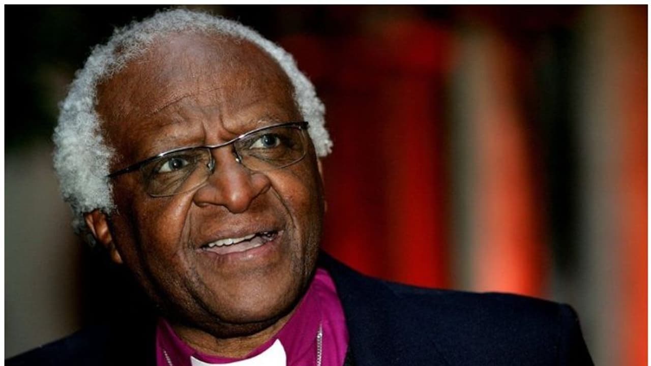 Desmond Tutu Died : വര്ണവിവേചനത്തിന് എതിരെ പൊരുതിയ പോരാളി; ആര്ച്ച് ബിഷപ്പ് ഡെസ്മണ്ട് ടുട്ടു അന്തരിച്ചു Desmond Tutu Died : വര്ണവിവേചനത്തിന് എതിരെ പൊരുതിയ പോരാളി; ആര്ച്ച് ബിഷപ്പ് ഡെസ്മണ്ട് ടുട്ടു അന്തരിച്ചു
