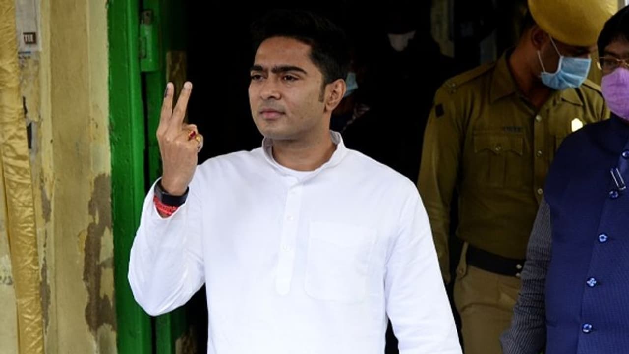 'আশঙ্কা' সত্যি করেই অভিষেককে নোটিশ কয়লাকাণ্ডে, শুক্রবার হাজিরার নির্দেশ ED র 'আশঙ্কা' সত্যি করেই অভিষেককে নোটিশ কয়লাকাণ্ডে, শুক্রবার হাজিরার নির্দেশ ED র