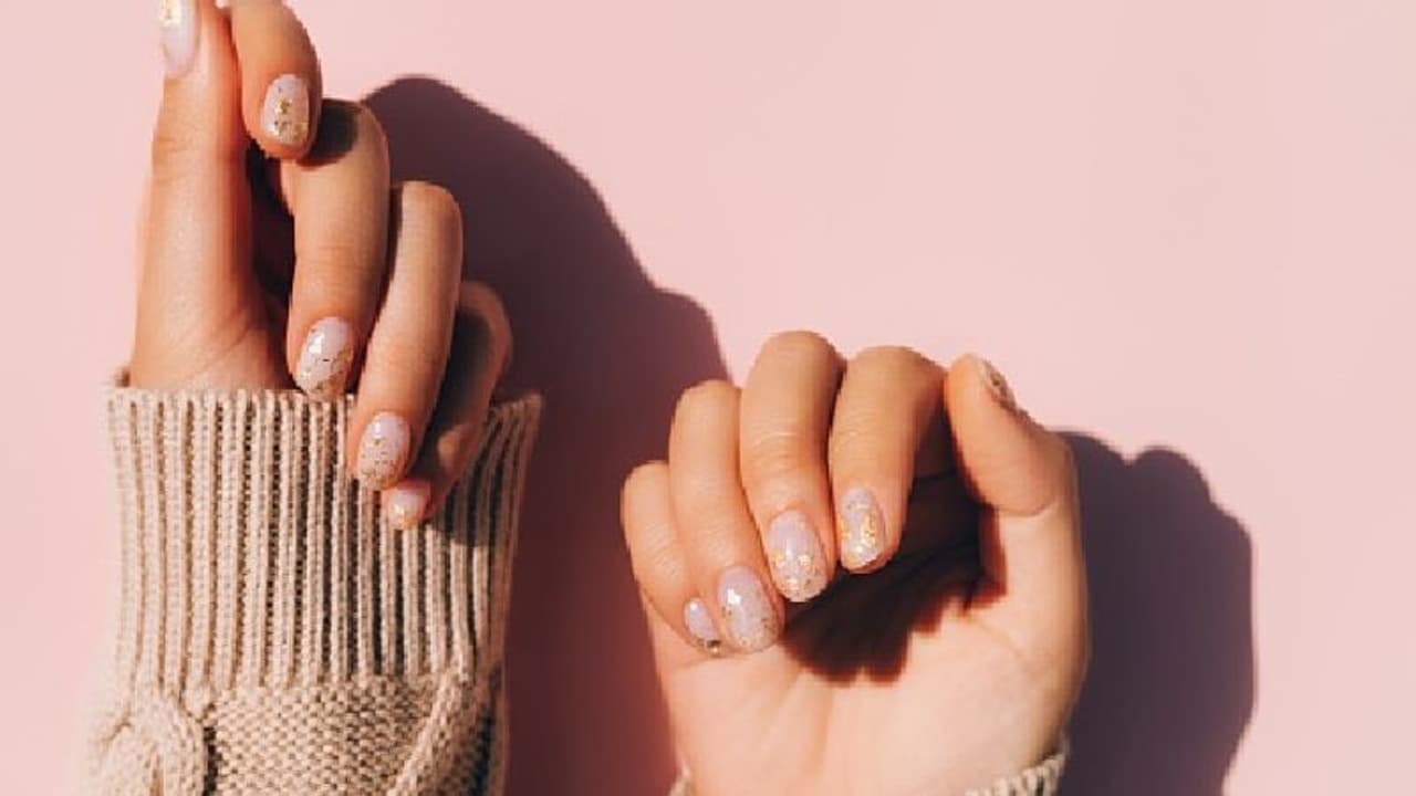 মাত্র ৫ মিনিটে নখ হবে মজবুত, নখের যত্ন নিতে মেনে চলুন এই টোটকা, জেনে নিন কী করবেন মাত্র ৫ মিনিটে নখ হবে মজবুত, নখের যত্ন নিতে মেনে চলুন এই টোটকা, জেনে নিন কী করবেন