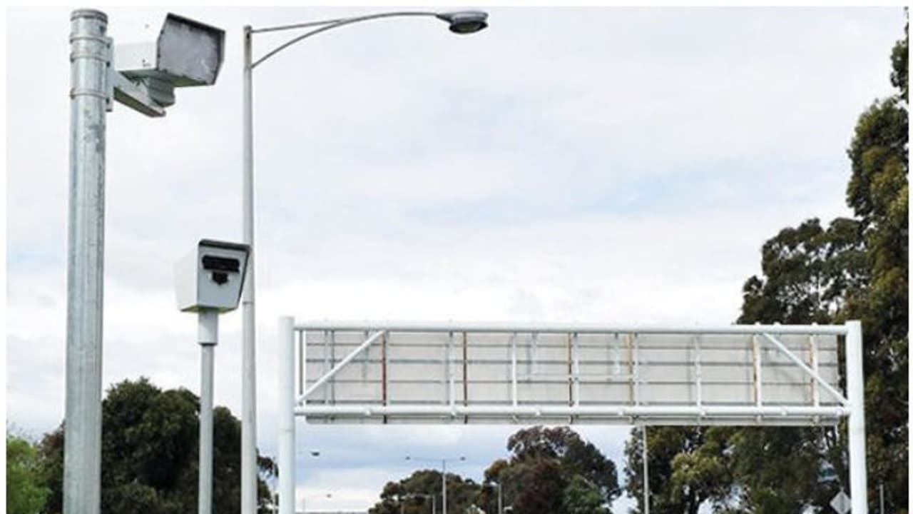 സൗദി അറേബ്യയില്‍ ഇനി ഏഴ് നിയമലംഘനങ്ങൾ കൂടി ട്രാഫിക് ക്യാമറകള്‍ പിടികൂടും 