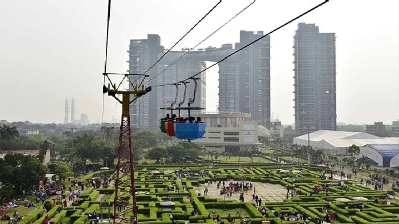 Weather Report Today:ফের বৃষ্টির আশঙ্কা, নামতে পারে পারদ, বর্ষবিদায়ে কি ভিজবে কলকাতা ও বাংলা