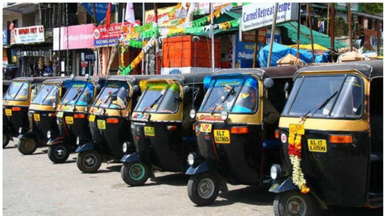 Auto Taxi Strike : സംസ്ഥാനത്ത് ഓട്ടോ ടാക്സി പണിമുടക്ക് ഡിസംബർ 30 തിന് Auto Taxi Strike : സംസ്ഥാനത്ത് ഓട്ടോ ടാക്സി പണിമുടക്ക് ഡിസംബർ 30 തിന്