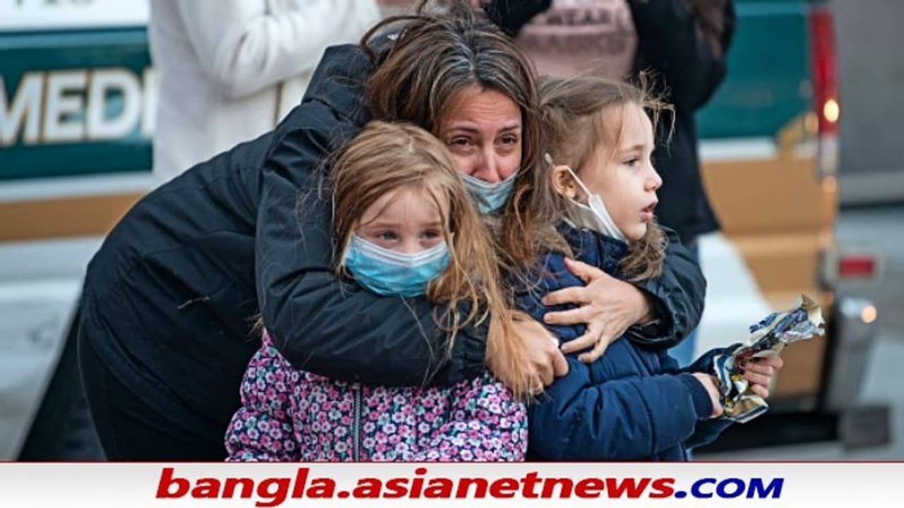 Omicron Case in Children Rising: ওমিক্রনের প্রধান নিশানা কি শিশুরাই, আতঙ্ক বাড়ালো নিউইয়র্ক Omicron Case in Children Rising: ওমিক্রনের প্রধান নিশানা কি শিশুরাই, আতঙ্ক বাড়ালো নিউইয়র্ক