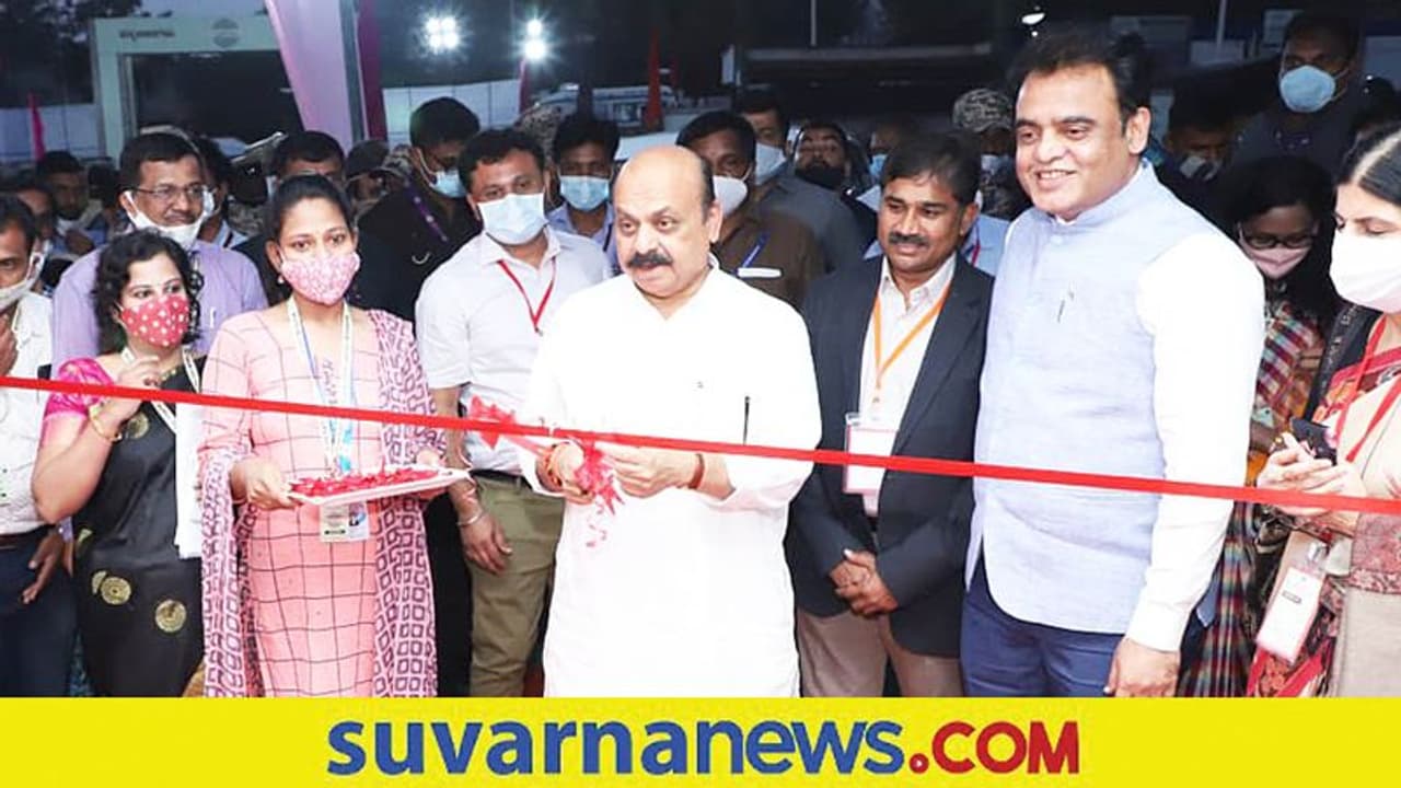 Belagavi Asmite Mela: ಬೆಳಗಾವಿಯಲ್ಲಿ ನಡೆದ ಮಹಿಳಾ ಸ್ವ ಸಹಾಯ ಸಂಘಗಳ ‘ಅಸ್ಮಿತೆ’ ಮೇಳದಲ್ಲಿ ದಾಖಲೆಯ ರೂ 60 ಲಕ್ಷ ವಹಿವಾಟು Belagavi Asmite Mela: ಬೆಳಗಾವಿಯಲ್ಲಿ ನಡೆದ ಮಹಿಳಾ ಸ್ವ ಸಹಾಯ ಸಂಘಗಳ ‘ಅಸ್ಮಿತೆ’ ಮೇಳದಲ್ಲಿ ದಾಖಲೆಯ ರೂ 60 ಲಕ್ಷ ವಹಿವಾಟು