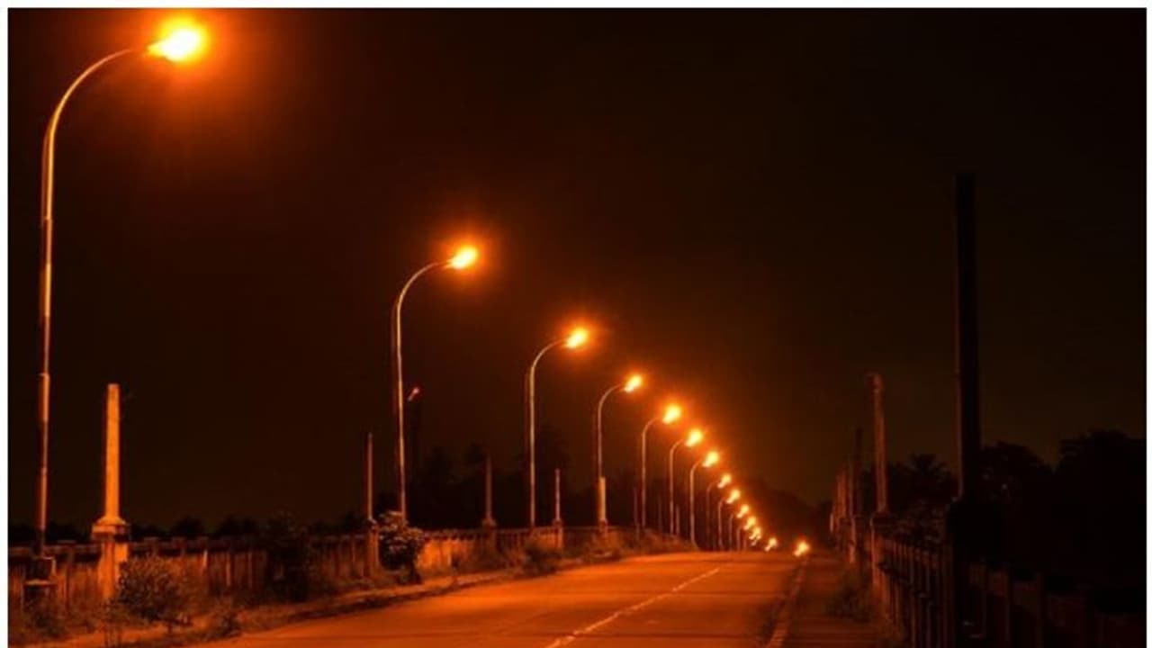 Punjab govt imposes night curfew from 10 pm to 5 am, masks mandatory in public places as COVID 19 cases spike