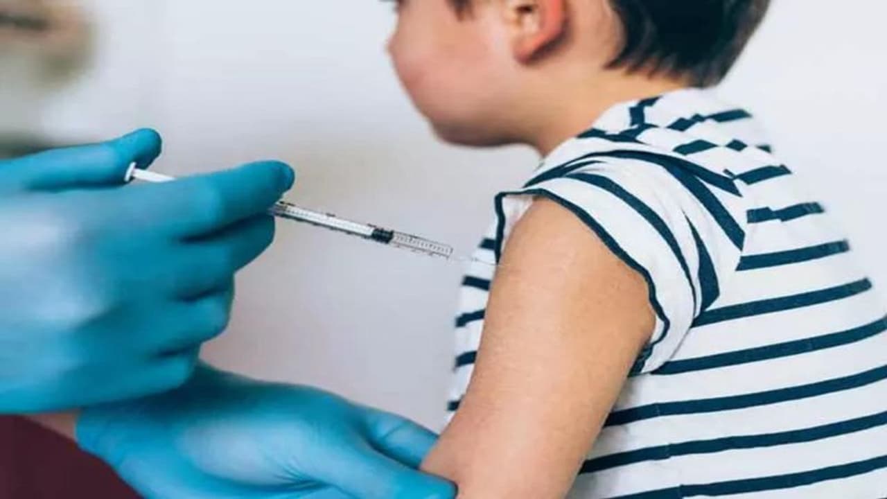 Vaccine for Children: 15 18 ವರ್ಷದವರಿಗೆ ಕೋವಿಡ್ ವ್ಯಾಕ್ಸಿನ್: ಹೈಸ್ಕೂಲ್, ಕಾಲೇಜಲ್ಲೇ ಲಸಿಕೆ ಕೇಂದ್ರ! Vaccine for Children: 15 18 ವರ್ಷದವರಿಗೆ ಕೋವಿಡ್ ವ್ಯಾಕ್ಸಿನ್: ಹೈಸ್ಕೂಲ್, ಕಾಲೇಜಲ್ಲೇ ಲಸಿಕೆ ಕೇಂದ್ರ!