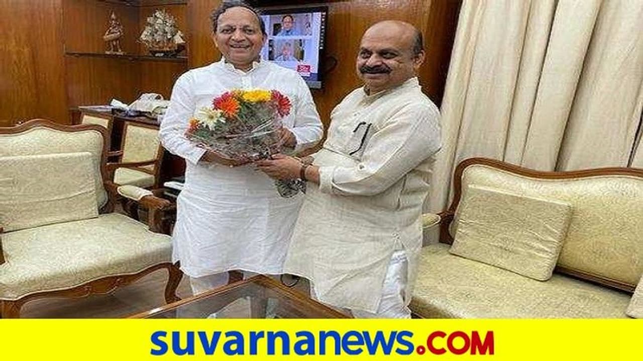 Karnataka BJP: ಇದೀಗ ಬಂದ ಸುದ್ದಿ, ಬೊಮ್ಮಾಯಿ ನಾಯಕತ್ವ ಬದಲಾವಣೆ ಬಗ್ಗೆ ಉಸ್ತುವಾರಿ ಸ್ಪಷ್ಟನೆ Karnataka BJP: ಇದೀಗ ಬಂದ ಸುದ್ದಿ, ಬೊಮ್ಮಾಯಿ ನಾಯಕತ್ವ ಬದಲಾವಣೆ ಬಗ್ಗೆ ಉಸ್ತುವಾರಿ ಸ್ಪಷ್ಟನೆ