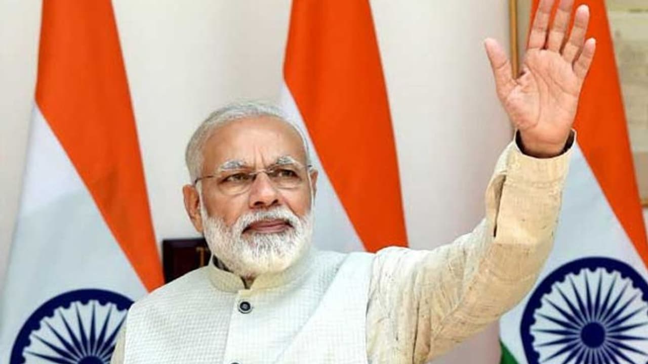 PM मोदी आज कानपुर मेट्रो और बीना पनकी मल्टी प्रॉडक्ट पाइप लाइन प्रोजेक्ट की लॉन्चिंग करेंगे PM मोदी आज कानपुर मेट्रो और बीना पनकी मल्टी प्रॉडक्ट पाइप लाइन प्रोजेक्ट की लॉन्चिंग करेंगे