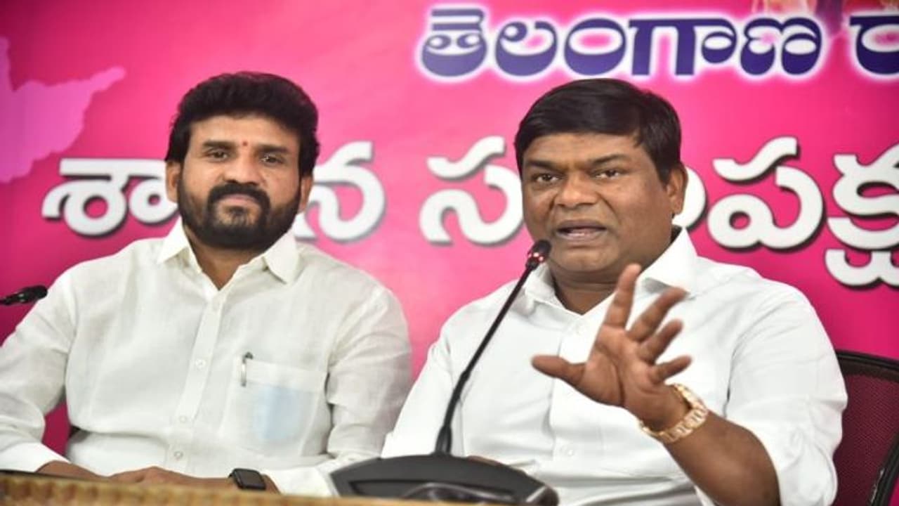 కేసీఆర్ సింహమైతే బండి కొండముచ్చు... రేవంత్ కోతి... తరుణ్ చుగ్ ఎలుక: జీవన్ రెడ్డి సంచలనం