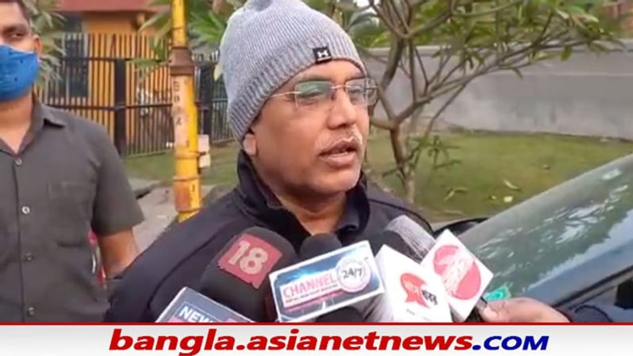 মুখ্যমন্ত্রী নিজেই জানেন না কোথায় রাজনীতি করতে হয়, ভোট সহ একাধিক ইস্যুতে ফের তোপ দিলীপের মুখ্যমন্ত্রী নিজেই জানেন না কোথায় রাজনীতি করতে হয়, ভোট সহ একাধিক ইস্যুতে ফের তোপ দিলীপের