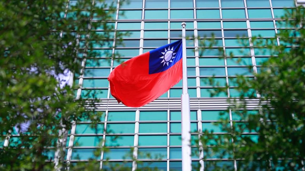 Taiwan : ചൈനയെ പ്രീണിപ്പിക്കാന് 'ഗുണ്ടായിസം'; തായ്വാന് എംബസി നിക്കരാഗ്വ പിടിച്ചെടുത്തു Taiwan : ചൈനയെ പ്രീണിപ്പിക്കാന് 'ഗുണ്ടായിസം'; തായ്വാന് എംബസി നിക്കരാഗ്വ പിടിച്ചെടുത്തു