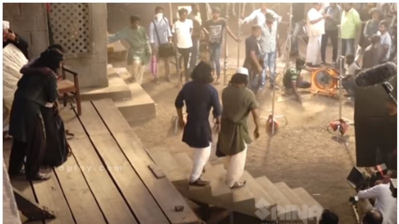 Marakkar deleted scene : 'മരക്കാര്: അറബിക്കടലിന്റെ സിംഹത്തില്' നിന്ന് ഡിലീറ്റ് ചെയ്ത രംഗം പുറത്തുവിട്ടു Marakkar deleted scene : 'മരക്കാര്: അറബിക്കടലിന്റെ സിംഹത്തില്' നിന്ന് ഡിലീറ്റ് ചെയ്ത രംഗം പുറത്തുവിട്ടു