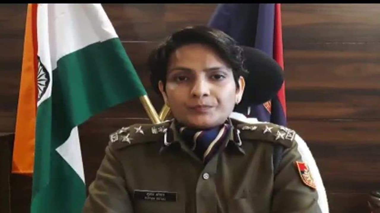 Delhi Doctors Strike : पुलिस का दावा नहीं किया लाठीचार्ज, डॉक्टर बोले हड़ताल जारी, लिखित में माफी मांगें Delhi Doctors Strike : पुलिस का दावा नहीं किया लाठीचार्ज, डॉक्टर बोले हड़ताल जारी, लिखित में माफी मांगें