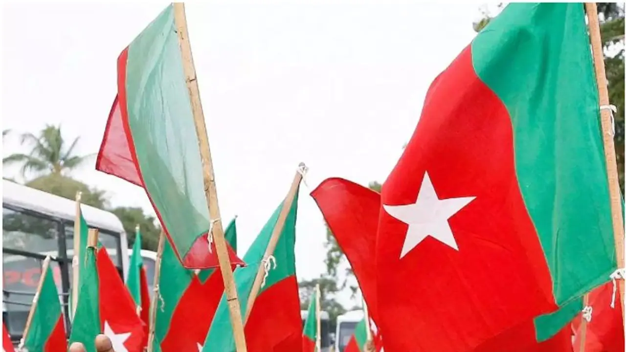 എൻഐഎ അറസ്റ്റ് ചെയ്ത എസ്ഡിപിഐ നഗരസഭ അംഗത്തിന് അവധി അനുവദിക്കുന്നതിനെ ചൊല്ലി രാഷ്ട്രീയ വിവാദം എൻഐഎ അറസ്റ്റ് ചെയ്ത എസ്ഡിപിഐ നഗരസഭ അംഗത്തിന് അവധി അനുവദിക്കുന്നതിനെ ചൊല്ലി രാഷ്ട്രീയ വിവാദം