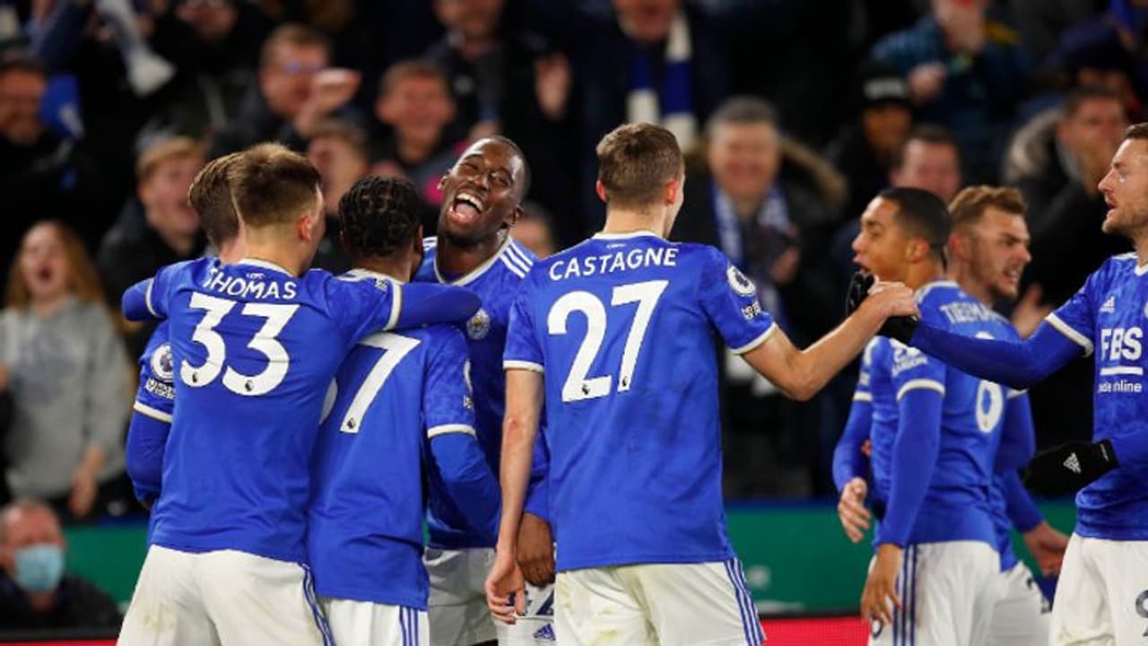 EPL : സലാ പെനാല്‍റ്റി പാഴാക്കി, ലെസ്റ്ററിനോട് തോറ്റ് ലിവര്‍പൂള്‍; ടോട്ടനത്തിന് സതാംപ്‌ടണിന്‍റെ പൂട്ട്