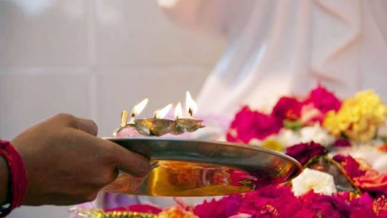 साल के अंतिम 3 दिन और 2022 के पहले दिन व्रत उत्सवों की धूम, 2 ग्रह भी बदलेंगे राशि साल के अंतिम 3 दिन और 2022 के पहले दिन व्रत उत्सवों की धूम, 2 ग्रह भी बदलेंगे राशि