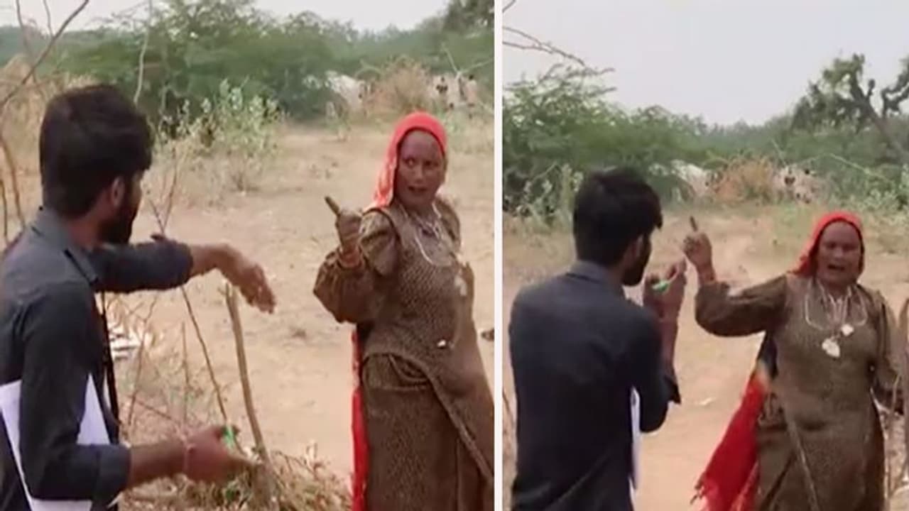 Omicron के खतरे की बीच शर्मनाक तस्वीर: वैक्सीनेशन टीम को महिलाओं की धमकी, हाथ लगाया तो छोड़ूंगी नहीं... Omicron के खतरे की बीच शर्मनाक तस्वीर: वैक्सीनेशन टीम को महिलाओं की धमकी, हाथ लगाया तो छोड़ूंगी नहीं...