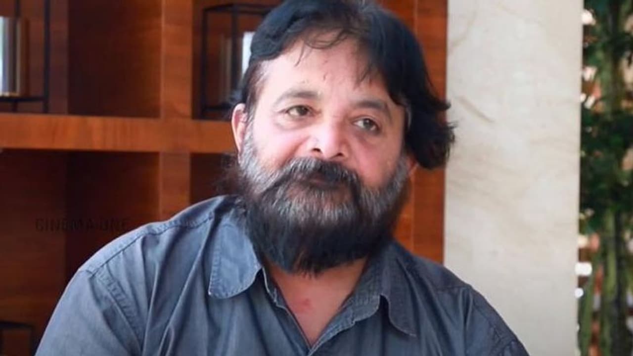 Kaithapram Viswanathan Death: मलयालम फिल्मों से संगीतकार का 58 की उम्र में निधन, जूझ रहे थे कैंसर Kaithapram Viswanathan Death: मलयालम फिल्मों से संगीतकार का 58 की उम्र में निधन, जूझ रहे थे कैंसर