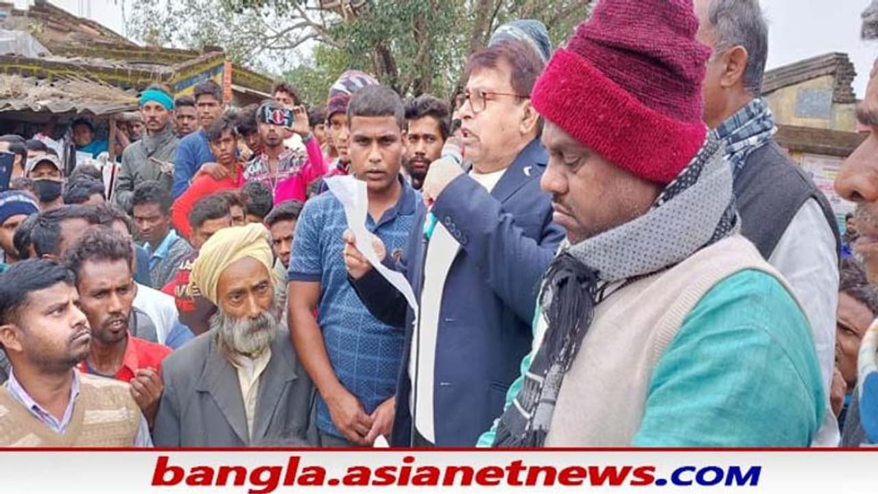 Protest in Purulia: রাস্তা পানীয় জলের দাবিতে বিক্ষোভ পুরুলিয়ায়, অবরোধের জেরে বিপাকে অযোধ্যার পর্যটকেরা Protest in Purulia: রাস্তা পানীয় জলের দাবিতে বিক্ষোভ পুরুলিয়ায়, অবরোধের জেরে বিপাকে অযোধ্যার পর্যটকেরা