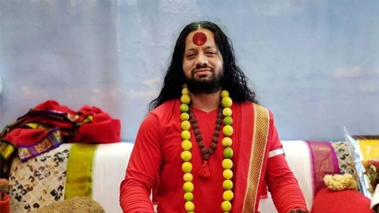 कालीचरण की गिरफ्तारी पर मध्य प्रदेश और छत्तीसगढ़ आमने सामने, MP के गृहमंत्री ने जताया ऐतराज..जानिए क्यों