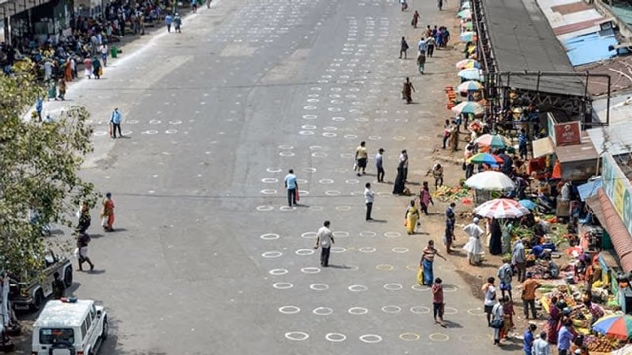 lockdown Relaxation:மூன்றே கட்டுப்பாடுகள் தான்..தளர்வுகளை அறிவித்த அரசு..எதற்கெல்லாம் தடை.?
