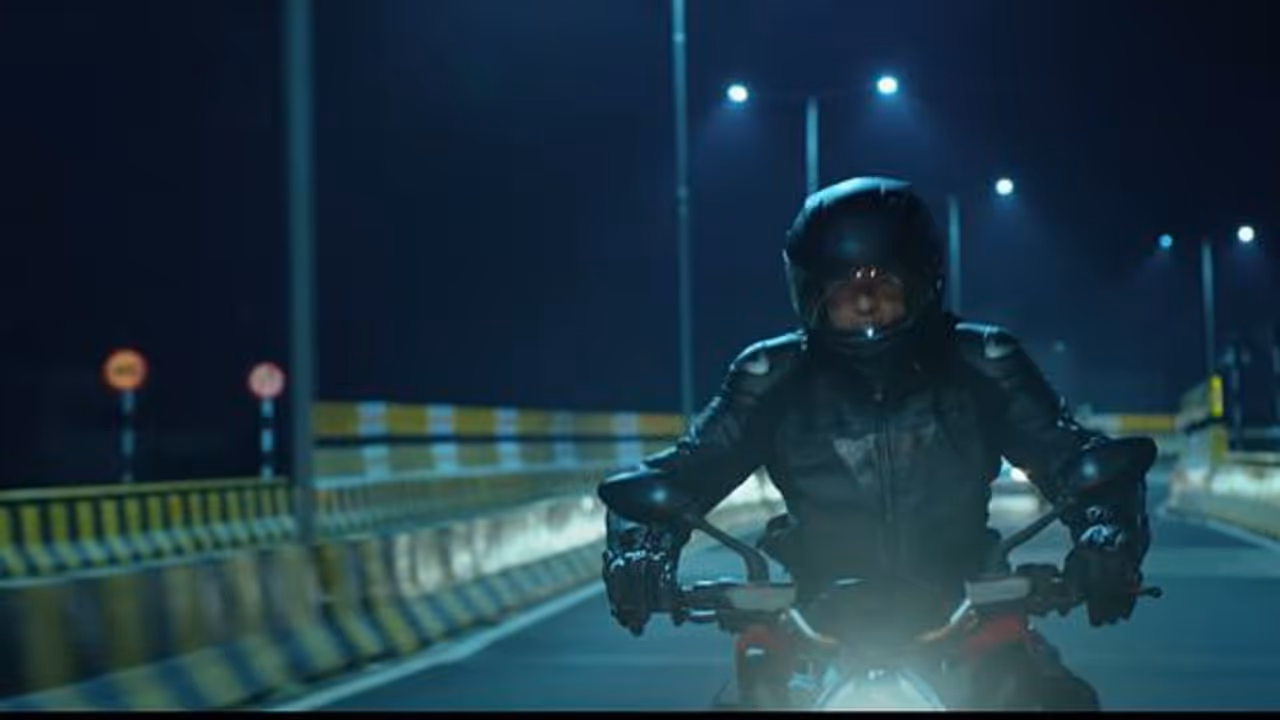 Valimai Trailer:வலிமை அடுத்தவனை காப்பாத்ததான் அழிக்க இல்ல.. கெத்து காட்டும் வலிமை வசனம்.. Valimai Trailer:வலிமை அடுத்தவனை காப்பாத்ததான் அழிக்க இல்ல.. கெத்து காட்டும் வலிமை வசனம்..