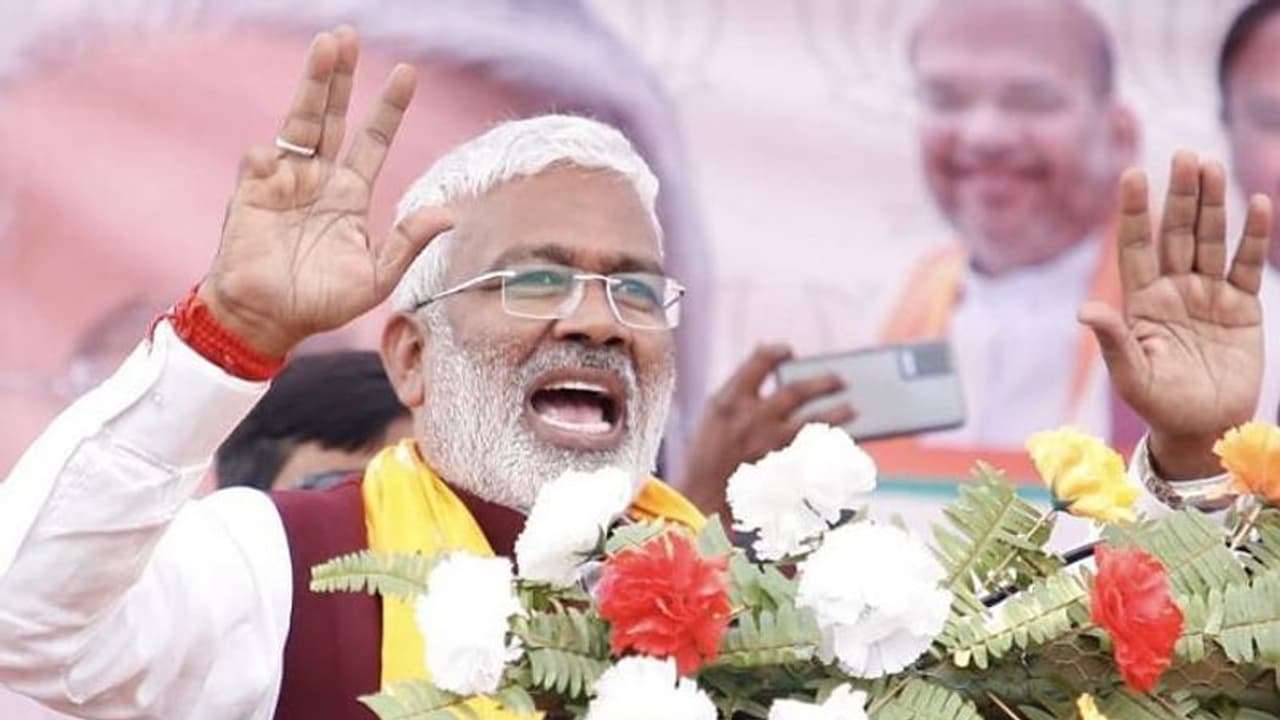 BJP प्रदेश अध्यक्ष ने माफियाओं को बताया सपा का ब्रांड एम्बेसडर, कहा गठबंधन की सूची में है अपराधियों की भरमार