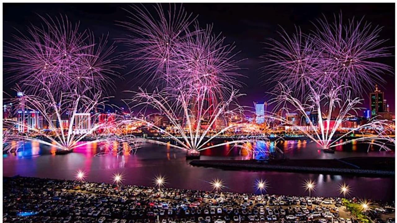 New Year 2022 : అందరికంటే ముందే 2022లోకి అడుగుపెట్టిన న్యూజిలాండ్ New Year 2022 : అందరికంటే ముందే 2022లోకి అడుగుపెట్టిన న్యూజిలాండ్