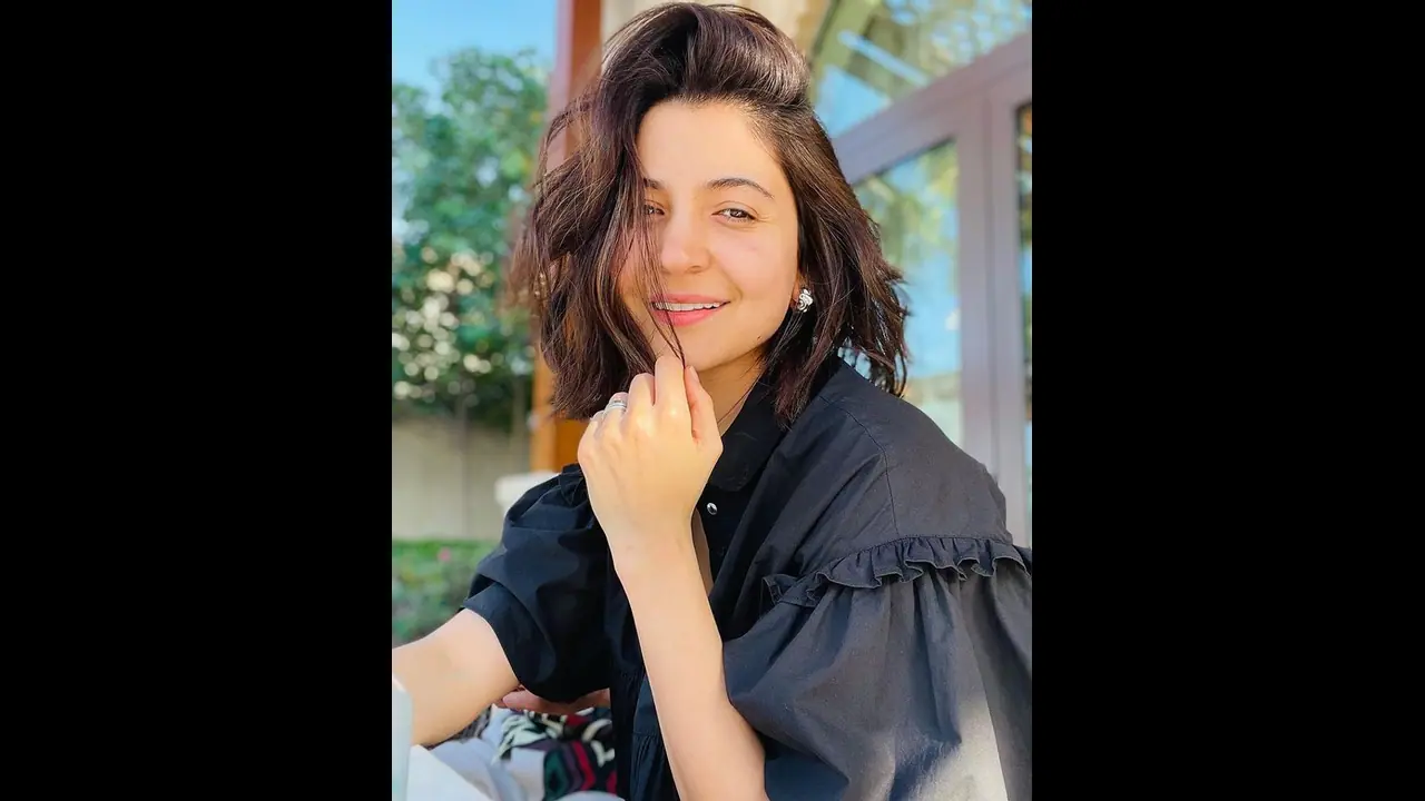 Anushka Sharma: விராட் கோலியின் மனைவி சொல்லி தந்த ஃப்ரெஷ் தக்காளி ஜாம் ரெசிபி... ஹிட் வீடியோ..!