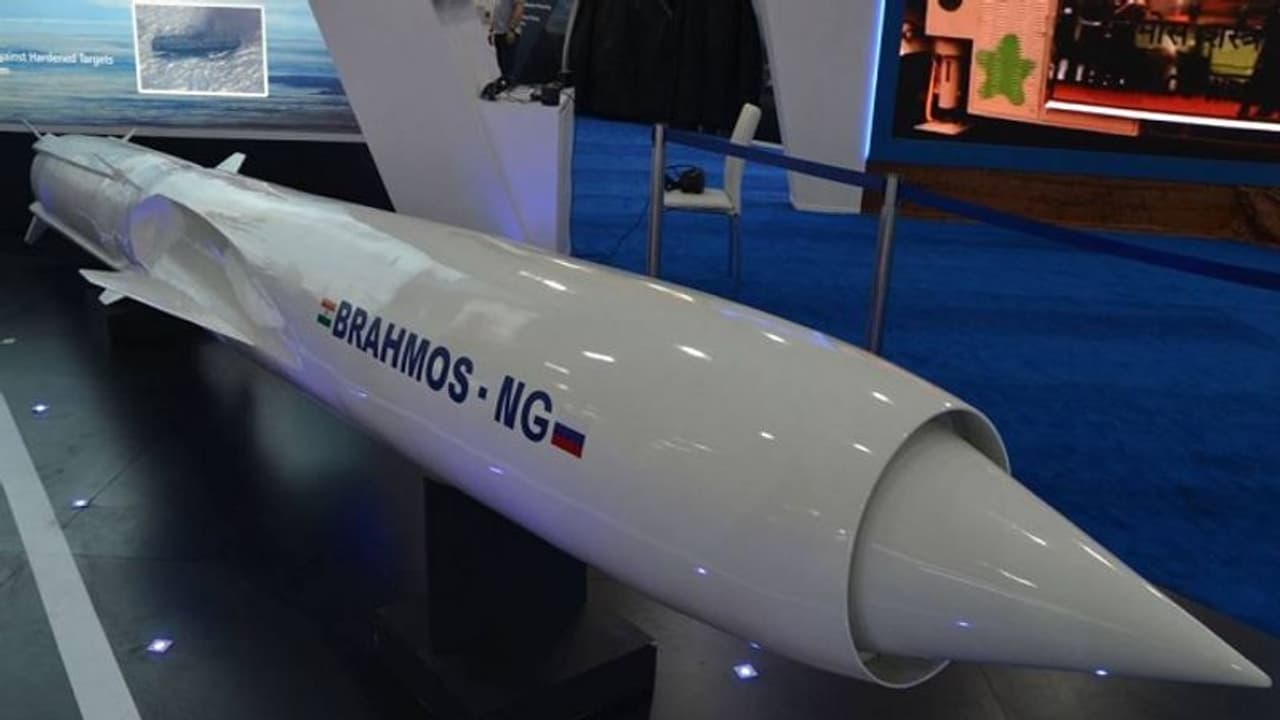 लखनऊ में बना BrahMos दुश्मन के लिए है काल, हर साल होगा 80 100 Missile का निर्माण