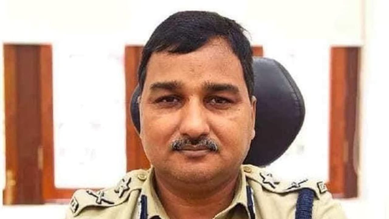 Kolkata Police Commissioner: কলকাতার নতুন পুলিশ কমিশনার বিনীত গোয়েল, জানুন বাকি জেলায় হলেন কারা