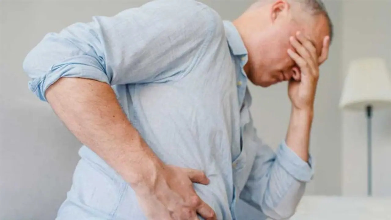 Covid 19 new Variant: डेल्टा वेरिएंट से बिलकुल अलग है ओमीक्रॉन के ये 2 नए लक्षण, नजरअंदाज ना करें ये छोटी चीज Covid 19 new Variant: डेल्टा वेरिएंट से बिलकुल अलग है ओमीक्रॉन के ये 2 नए लक्षण, नजरअंदाज ना करें ये छोटी चीज