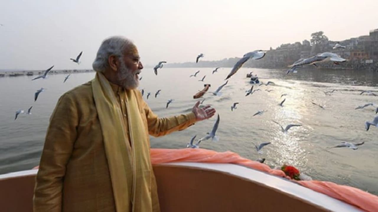 Major Dhyan Chand Sports University की सौगात देने पहुंचे PM Modi ने किया players संग संवाद, देखिए Video