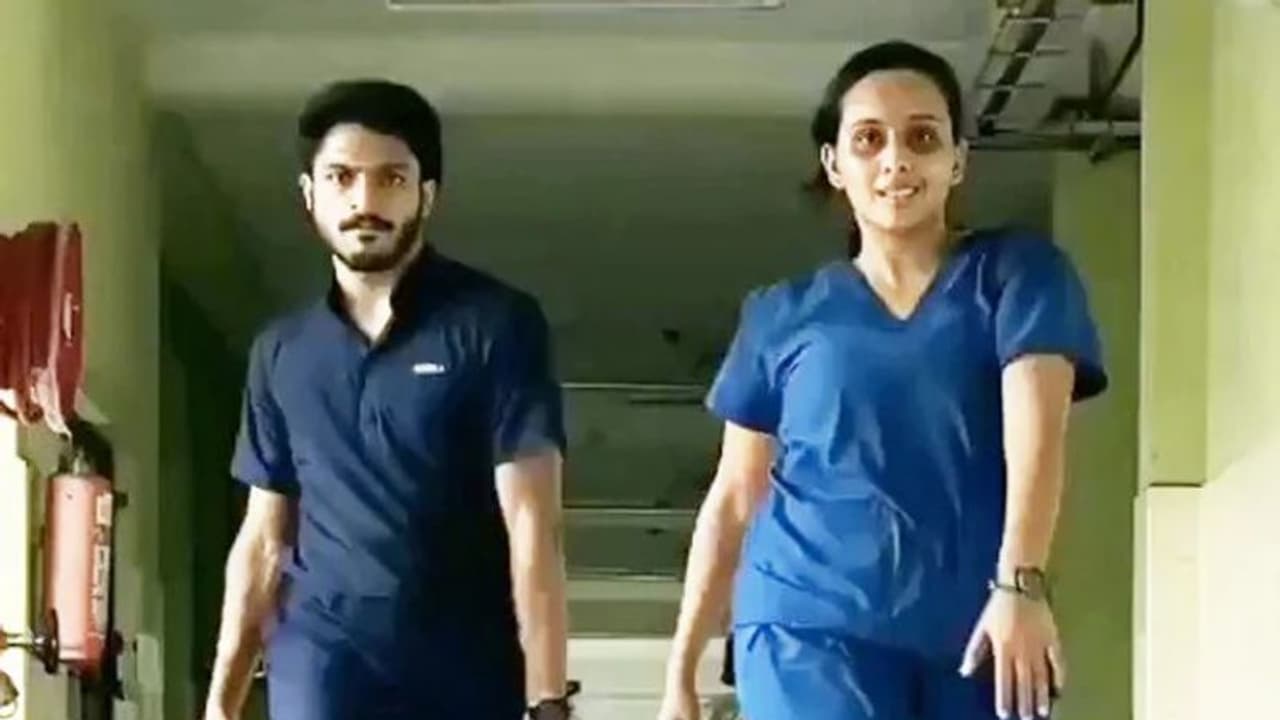 Rasputin Dance : ബിബിസിയുടെ ഇയർ എന്റിൽ ഇടം പിടിച്ച് ജാനകിയും നവീനും റാസ്പുടിൻ ചലഞ്ചും Rasputin Dance : ബിബിസിയുടെ ഇയർ എന്റിൽ ഇടം പിടിച്ച് ജാനകിയും നവീനും റാസ്പുടിൻ ചലഞ്ചും