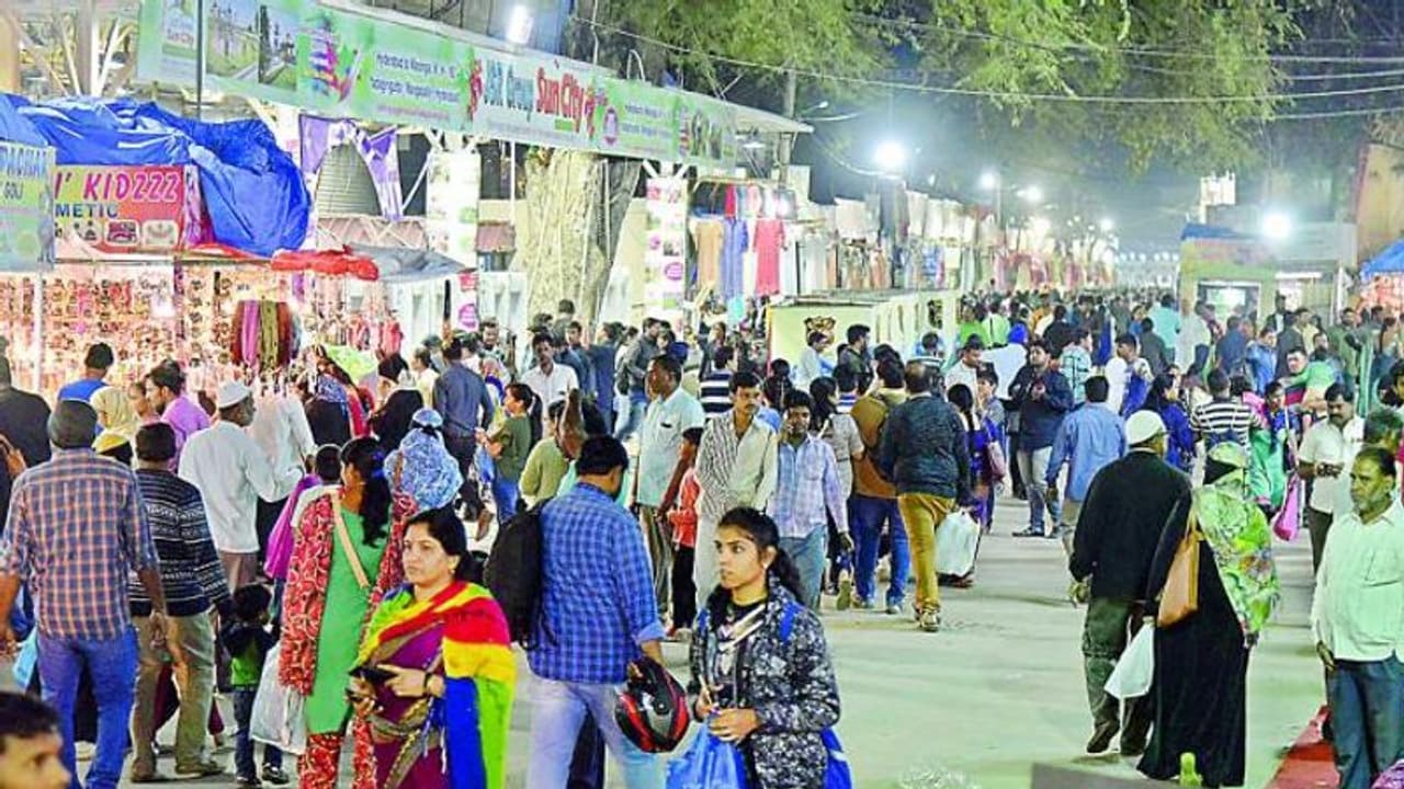 నాంపల్లిలో నేటి నుంచి నుమాయిష్‌.. ఈ రూట్స్‌లో ట్రాఫిక్ ఆంక్షలు.. పూర్తి వివరాలు ఇవే.. 