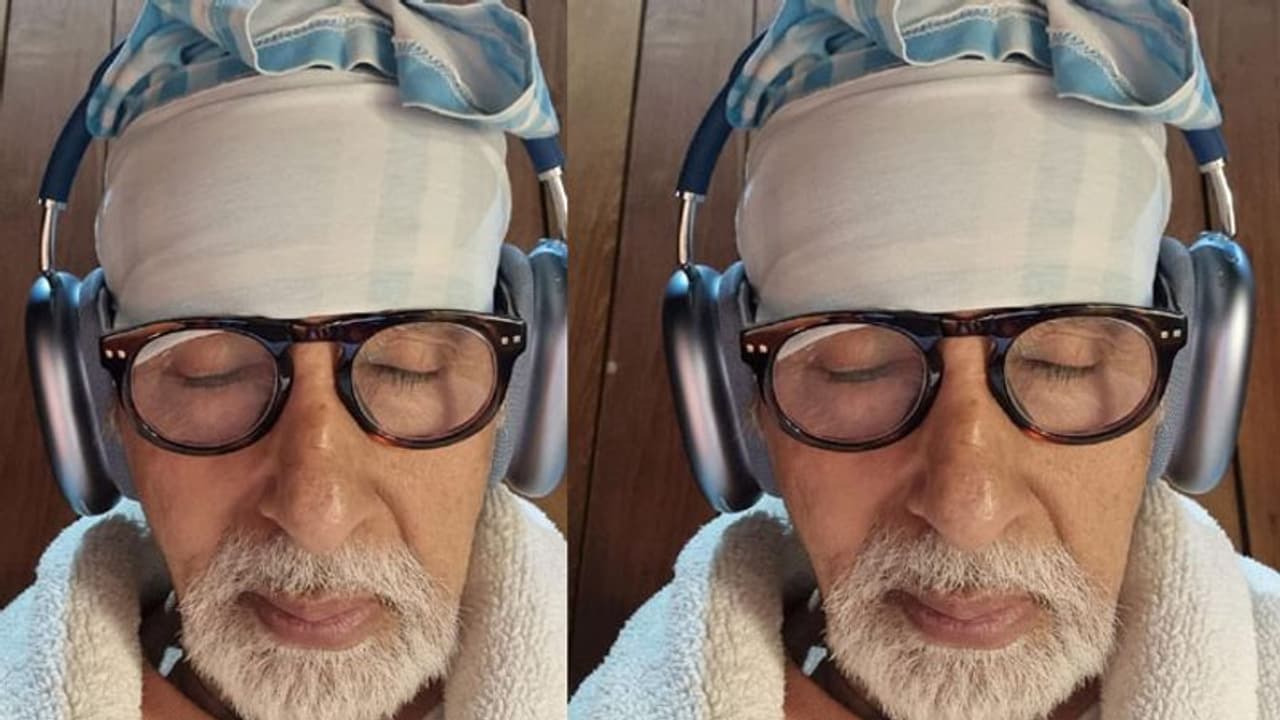 पिचके गाल, बंद आंखें और हैडफोन लगाए दिखे Amitabh Bachchan, कुछ इस तरह दी नए साल की शुभकामनाएं पिचके गाल, बंद आंखें और हैडफोन लगाए दिखे Amitabh Bachchan, कुछ इस तरह दी नए साल की शुभकामनाएं