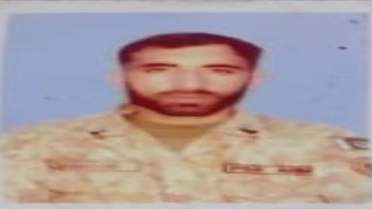 पाकिस्तानी सैनिक LoC पर घुसपैठ करते मारा गया, भारत ने कहा अपने सैनिक की शव ले जाओ पाकिस्तानी सैनिक LoC पर घुसपैठ करते मारा गया, भारत ने कहा अपने सैनिक की शव ले जाओ