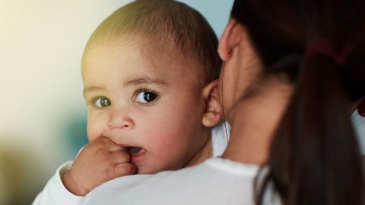 Mother and Child : അമ്മമാരെ പരിഗണിക്കേണ്ടത് ഇങ്ങനെ; അധ്യാപികയുടെ കുറിപ്പ് ശ്രദ്ധേയമാകുന്നു