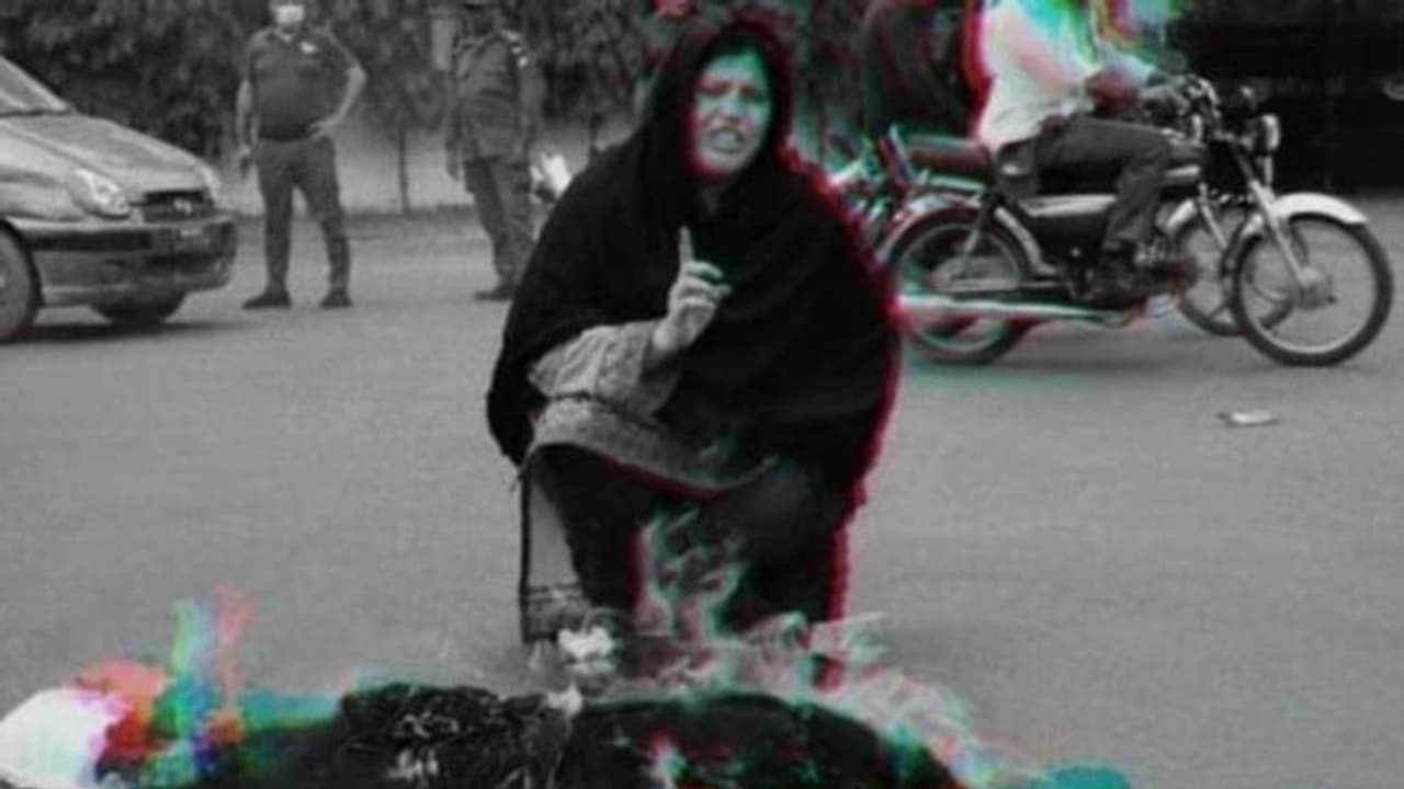 पाकिस्तान में मारे गए श्रीलंकाई व्यक्ति की मां की तस्वीर? जानें क्या है तस्वीर का सच पाकिस्तान में मारे गए श्रीलंकाई व्यक्ति की मां की तस्वीर? जानें क्या है तस्वीर का सच