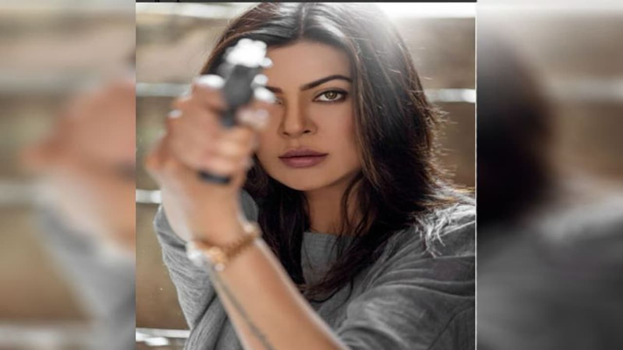 Sushmita Sen ने बंदूक तान फैंस को दी ये बड़ी सलाह, यूजर्स बोले मैम आप कमाल के हो