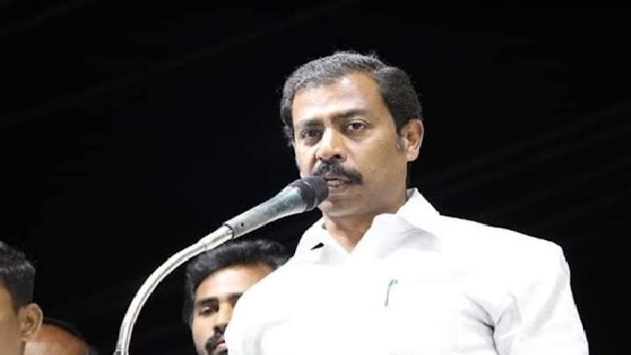 திமுகவின் அடுத்த தலைவர் இவர்தான்… வைரலாகும் பழனி எம்.எல்.ஏவின் பேச்சு!! திமுகவின் அடுத்த தலைவர் இவர்தான்… வைரலாகும் பழனி எம்.எல்.ஏவின் பேச்சு!!