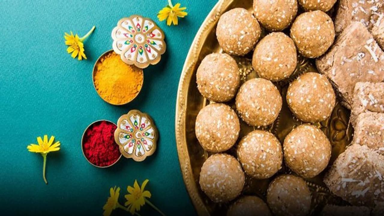 14 जनवरी को मनाई जाएगी मकर संक्रांति, देश में अलग अलग परंपराओं के साथ मनाया जाता है ये उत्सव 14 जनवरी को मनाई जाएगी मकर संक्रांति, देश में अलग अलग परंपराओं के साथ मनाया जाता है ये उत्सव