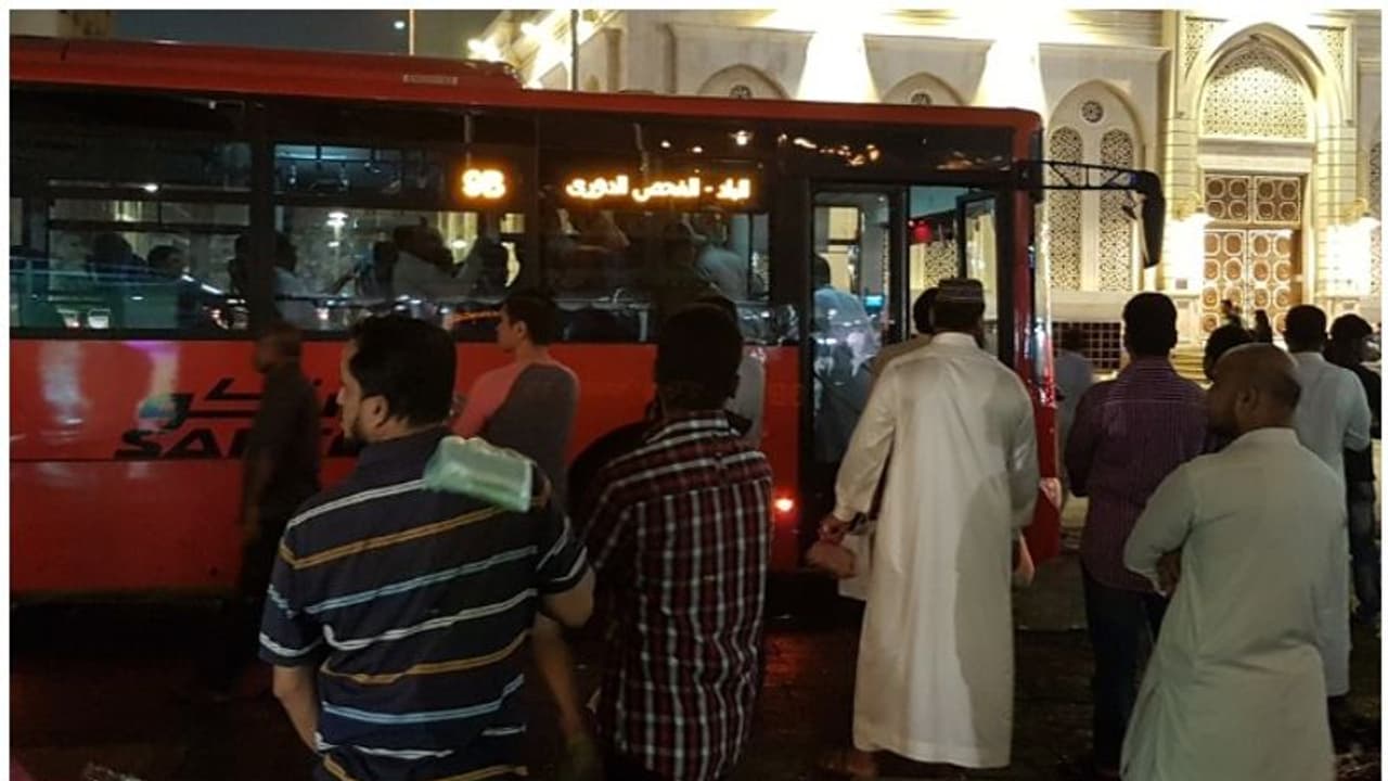 Covid restrictions in Saudi : കൊവിഡ് വ്യാപനം ശക്തം; സൗദിയില് സിറ്റി ബസുകളില് യാത്രക്ക് നിബന്ധന Covid restrictions in Saudi : കൊവിഡ് വ്യാപനം ശക്തം; സൗദിയില് സിറ്റി ബസുകളില് യാത്രക്ക് നിബന്ധന