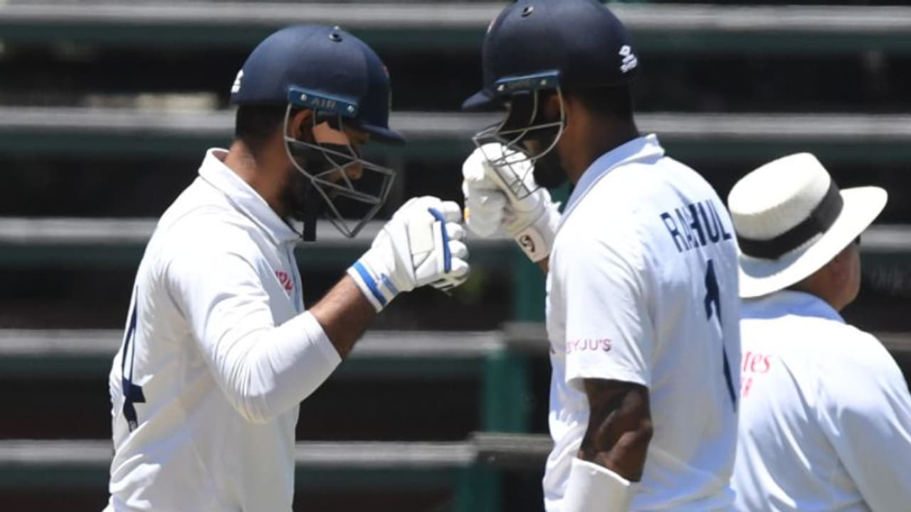 India vs South Africa: 3வது டெஸ்ட்டில் அவரு ஆடியே தீரணும்..! போராடும் வீரருக்கு கம்பீர் ஆதரவு India vs South Africa: 3வது டெஸ்ட்டில் அவரு ஆடியே தீரணும்..! போராடும் வீரருக்கு கம்பீர் ஆதரவு