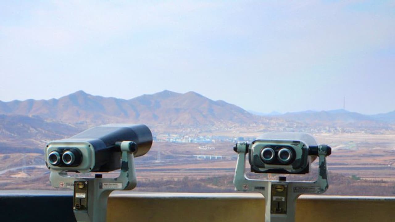 South Korean border : കുഴിബോംബുകൾ വിതറിയ അതിര്‍ത്തിയിലൂടെ രക്ഷപ്പെടല്‍; ഞെട്ടിക്കുന്ന വിവരങ്ങള്‍ പുറത്ത്