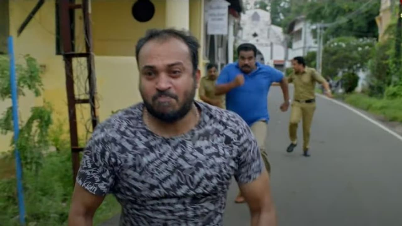 Kallan D'souza trailer : നായകനായി 'ചാര്ലി'യിലെ മോഷ്ടാവ്; 'കള്ളന് ഡിസൂസ' ട്രെയ്ലര് Kallan D'souza trailer : നായകനായി 'ചാര്ലി'യിലെ മോഷ്ടാവ്; 'കള്ളന് ഡിസൂസ' ട്രെയ്ലര്