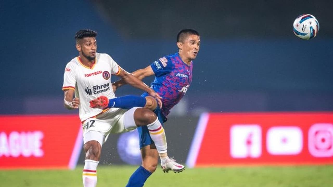 ISL 2021 2022: ഈസ്റ്റ് ബംഗാളിനോട് സമനില വഴങ്ങി ബെംഗലൂരു ISL 2021 2022: ഈസ്റ്റ് ബംഗാളിനോട് സമനില വഴങ്ങി ബെംഗലൂരു