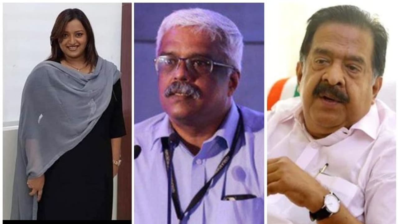 'ശിവശങ്കറിനെ തിരിച്ചെടുത്തല്ലോ, ഇനി സ്വപ്നയ്ക്ക് പഴയ ജോലി നൽകണം', പരിഹസിച്ച് ചെന്നിത്തല