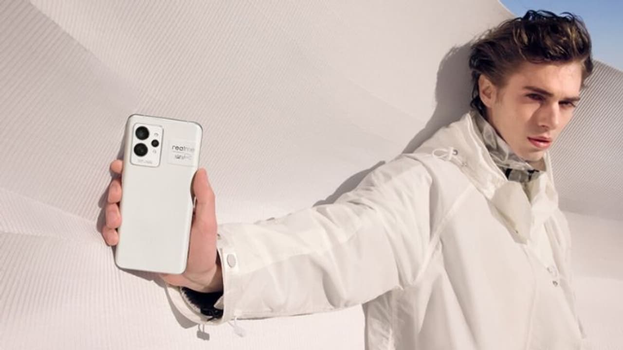 50MP कैमरे के साथ लॉन्च हुआ Realme का सबसे महंगा स्मार्टफोन,जानिए इंडिया में कब होगा लॉन्च 50MP कैमरे के साथ लॉन्च हुआ Realme का सबसे महंगा स्मार्टफोन,जानिए इंडिया में कब होगा लॉन्च