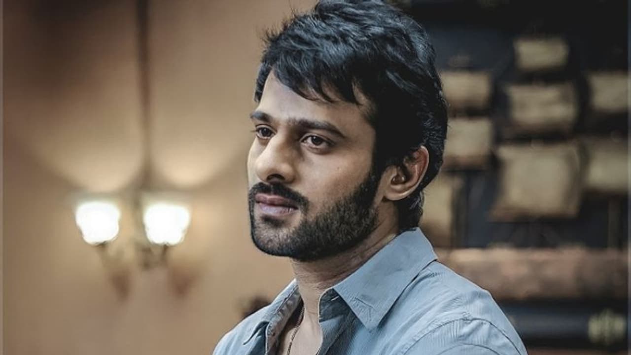 Radhe Shyam postponed : മറ്റൊരു വന് ചിത്രം കൂടി റിലീസ് നീട്ടുന്നു; പ്രഭാസിന്റെ 'രാധെ ശ്യാം' ഉടനില്ല Radhe Shyam postponed : മറ്റൊരു വന് ചിത്രം കൂടി റിലീസ് നീട്ടുന്നു; പ്രഭാസിന്റെ 'രാധെ ശ്യാം' ഉടനില്ല